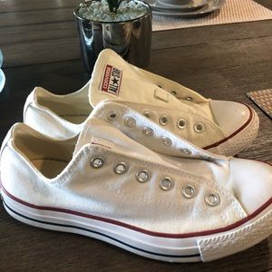 White Converse size 8